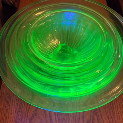 LOT 244: Four Uranium Glass Nesting Bowls