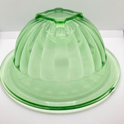 LOT 244: Four Uranium Glass Nesting Bowls