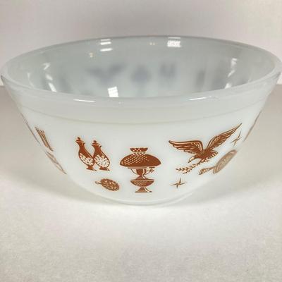 LOT 255: Collection of Five Pyrex Nesting Bowls - Early American, Homestead and Woodland Patterns