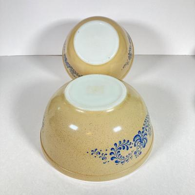 LOT 255: Collection of Five Pyrex Nesting Bowls - Early American, Homestead and Woodland Patterns