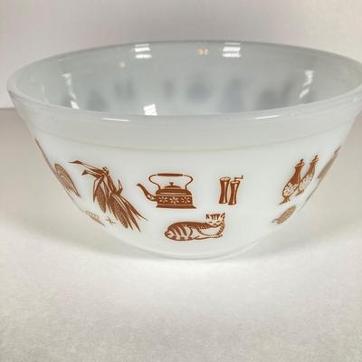 LOT 255: Collection of Five Pyrex Nesting Bowls - Early American, Homestead and Woodland Patterns