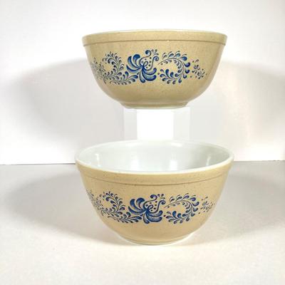 LOT 255: Collection of Five Pyrex Nesting Bowls - Early American, Homestead and Woodland Patterns