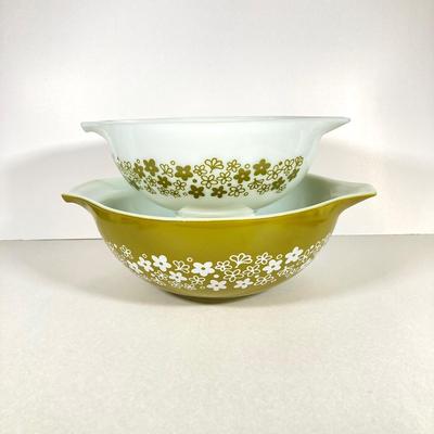 LOT 256: Four Vintage Cinderella Mixing Bowls - Spring Daisy Blossom, Autumn Harvest Wheat and Old Orchid