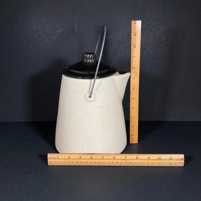 LOT 258: Vintage McCoy Tea / Coffee Pot Cookie Jar with Wire Handle