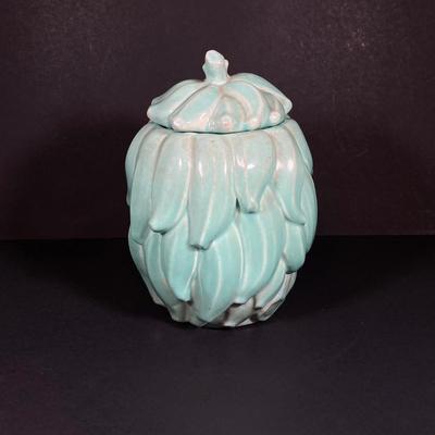 LOT 259: Vintage Redwing Banana Cookie Jar