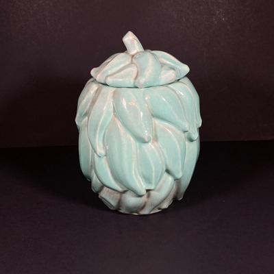 LOT 259: Vintage Redwing Banana Cookie Jar