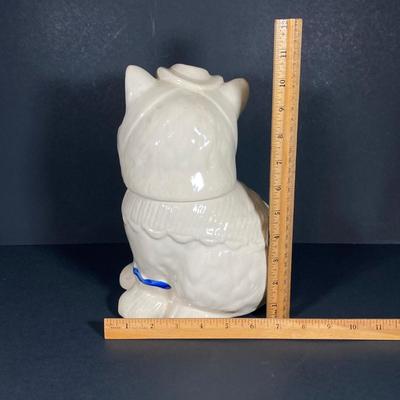 LOT 261: Vintage Shawnee Pottery Puss 'n Boots Cookie Jar