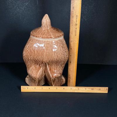 LOT 263: Vintage McCoy USA 0272 Thinking Hound Dog Cookie Jar