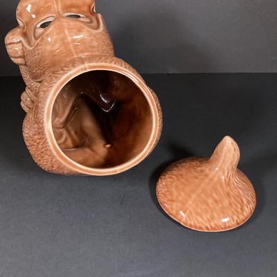 LOT 263: Vintage McCoy USA 0272 Thinking Hound Dog Cookie Jar
