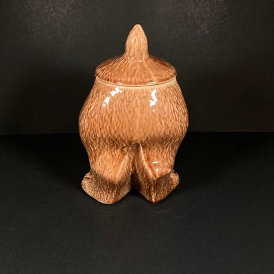 LOT 263: Vintage McCoy USA 0272 Thinking Hound Dog Cookie Jar