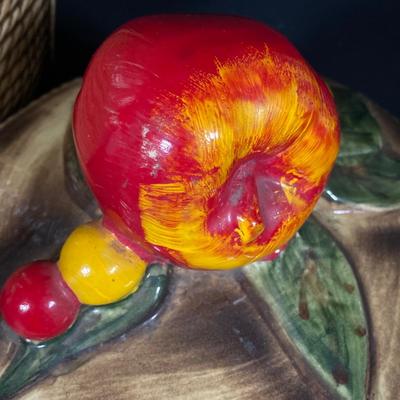 LOT 270: Vintage McCoy USA Pottery Forbidden Fruit Cookie Jar