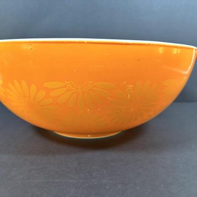 LOT 273: Pyrex Mixing Bowls: Pink Candy Stripe, New Dots (Orange), New Dots (Yellow), Daisey Cinderella
