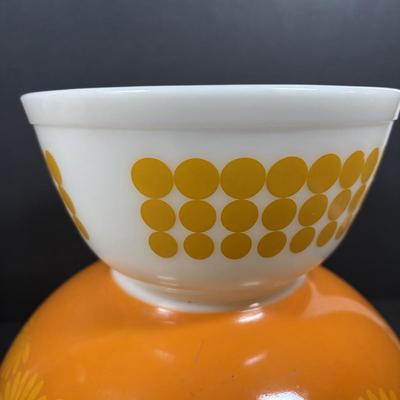 LOT 273: Pyrex Mixing Bowls: Pink Candy Stripe, New Dots (Orange), New Dots (Yellow), Daisey Cinderella