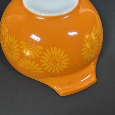LOT 273: Pyrex Mixing Bowls: Pink Candy Stripe, New Dots (Orange), New Dots (Yellow), Daisey Cinderella