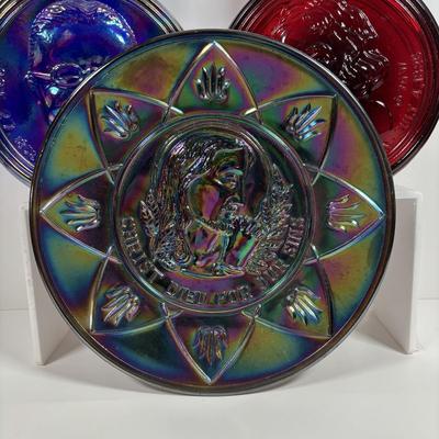 LOT 279: Vintage Wheaton Decanters/Bottles including a "Religious" Plate w/Iridescent Finish, George Washington Salt/Pepper...