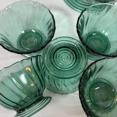 LOT 283: Vintage Utramarine Glassware w/a More Greenish Tint