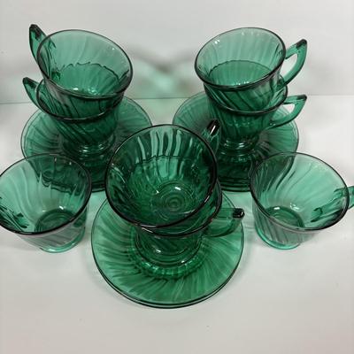 LOT 283: Vintage Utramarine Glassware w/a More Greenish Tint