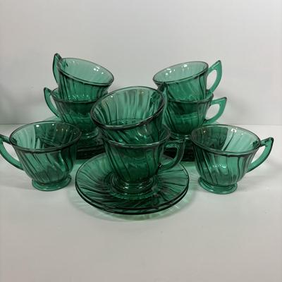 LOT 283: Vintage Utramarine Glassware w/a More Greenish Tint
