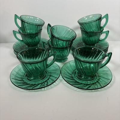 LOT 283: Vintage Utramarine Glassware w/a More Greenish Tint