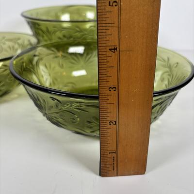 LOT 285: Vintage Colonial Green Hobnail Trumpet Vase and Avocado Green Glassware