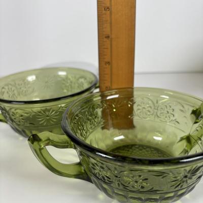 LOT 285: Vintage Colonial Green Hobnail Trumpet Vase and Avocado Green Glassware