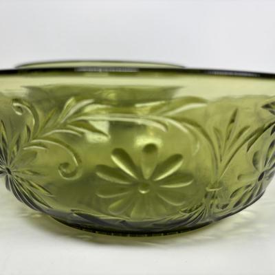 LOT 285: Vintage Colonial Green Hobnail Trumpet Vase and Avocado Green Glassware