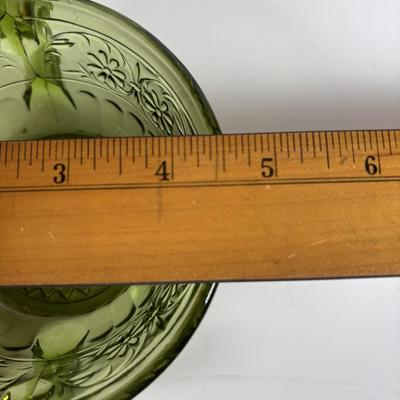 LOT 285: Vintage Colonial Green Hobnail Trumpet Vase and Avocado Green Glassware