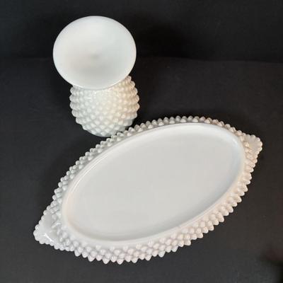 LOT 293: Vintage Hobnail Milk Glass & Westmoreland English Hobnail Hexagon Bowl w/Handle