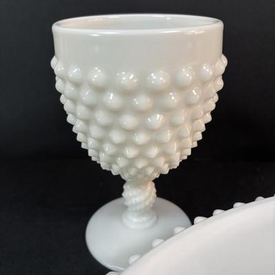 LOT 293: Vintage Hobnail Milk Glass & Westmoreland English Hobnail Hexagon Bowl w/Handle