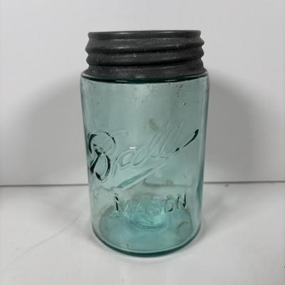 LOT 297: Vintage Wan Eta Amber Glass Mason Jar with Zinc Lid Cocoa Jar - Boston, Lustre-R.E. Tongue & Bros. Co., Phila. Mason Jar,...