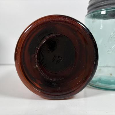 LOT 297: Vintage Wan Eta Amber Glass Mason Jar with Zinc Lid Cocoa Jar - Boston, Lustre-R.E. Tongue & Bros. Co., Phila. Mason Jar,...