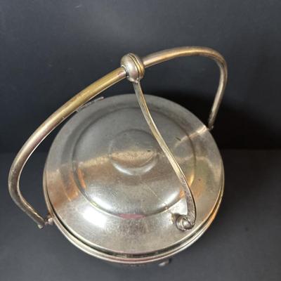 LOT 317: Vintage Silver on Copper Vacuum Insulted Ice Bucket, Lausitzer Hand-Cut Crystal Glass Set and Cordless Electric Mixer