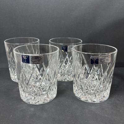 LOT 317: Vintage Silver on Copper Vacuum Insulted Ice Bucket, Lausitzer Hand-Cut Crystal Glass Set and Cordless Electric Mixer