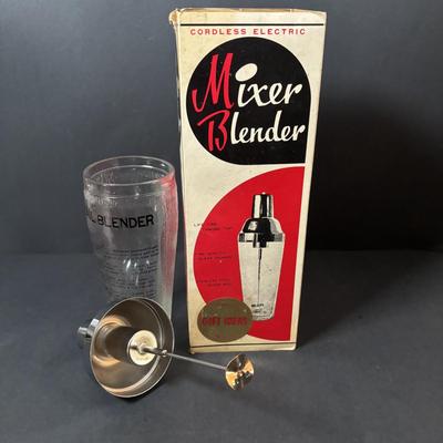 LOT 317: Vintage Silver on Copper Vacuum Insulted Ice Bucket, Lausitzer Hand-Cut Crystal Glass Set and Cordless Electric Mixer