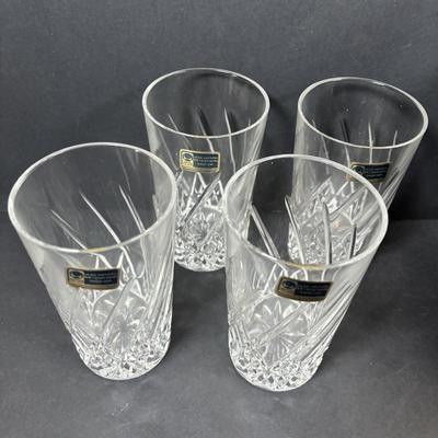 LOT 317: Vintage Silver on Copper Vacuum Insulted Ice Bucket, Lausitzer Hand-Cut Crystal Glass Set and Cordless Electric Mixer