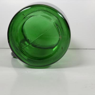 LOT 320: Forest Green Collection: Pitcher, Glasses & Waffle Pattern Serving/Cake Platter