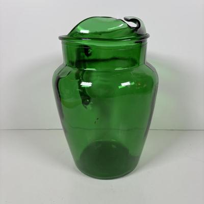 LOT 320: Forest Green Collection: Pitcher, Glasses & Waffle Pattern Serving/Cake Platter