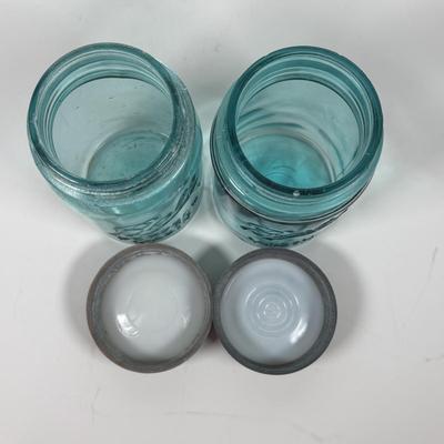 LOT 321: Collection of Six Vintage Canning Jars w/Zinc Lids