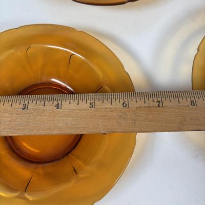 LOT 322 Vintage Amber Dinnerware/Glass Collection