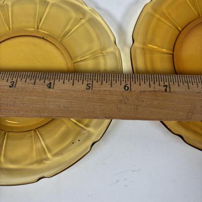 LOT 322 Vintage Amber Dinnerware/Glass Collection