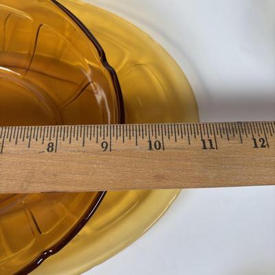 LOT 322 Vintage Amber Dinnerware/Glass Collection