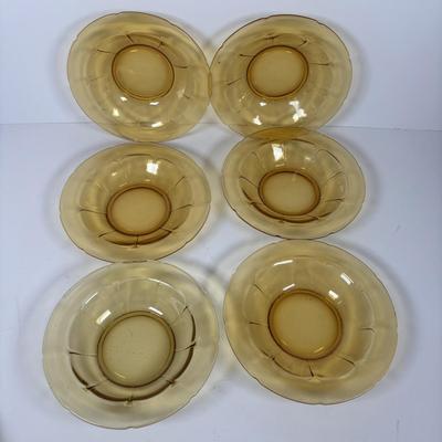 LOT 322 Vintage Amber Dinnerware/Glass Collection