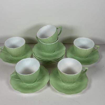 LOT 323: Hazel Atlas Glass Platonite Moderntone Dinnerware Collection: Yellow, Blue, Green