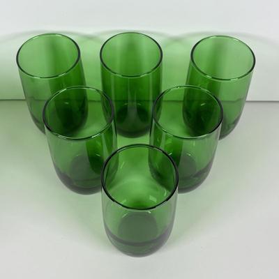 LOT 324: Vintage Forest Green Glassware
