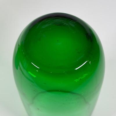 LOT 324: Vintage Forest Green Glassware