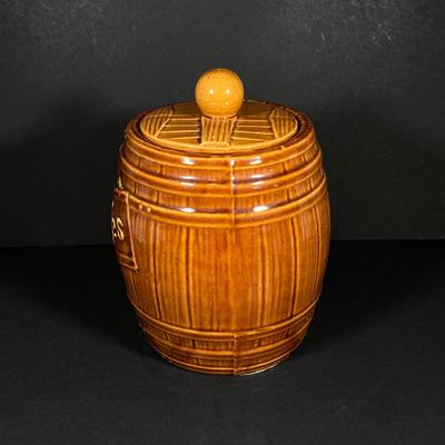 LOT 326: Vintage McCoy USA Pottery Barrel Cookie Jar