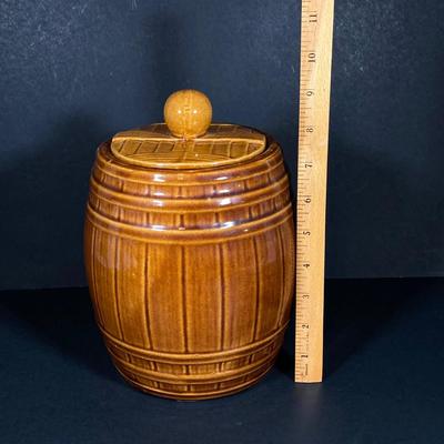 LOT 326: Vintage McCoy USA Pottery Barrel Cookie Jar