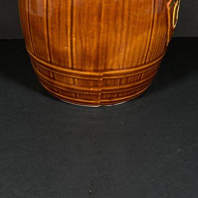 LOT 326: Vintage McCoy USA Pottery Barrel Cookie Jar