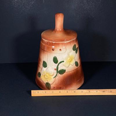 LOT 327: Vintage American Bisque Butter Churn Cookie Jar