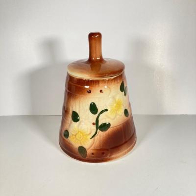 LOT 327: Vintage American Bisque Butter Churn Cookie Jar